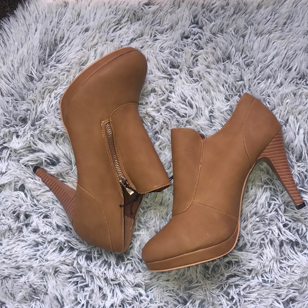 Cognac heels